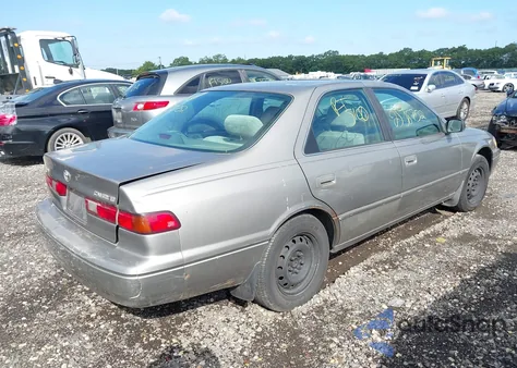 1998 Toyota Camry Le из США, поврежденный, VIN 4T1BG22KXWU309731